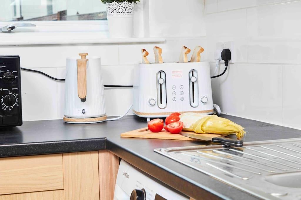 Dellehomes- Free Parking, Wfh, Family-Friendly 맨체스터 외부 사진